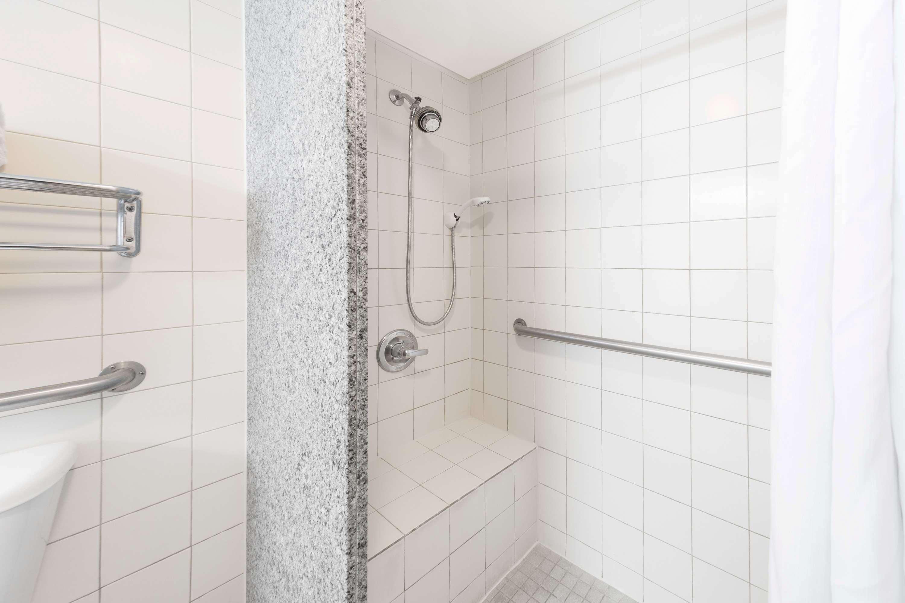 Days Inn By Wyndham Adel I-75 Esterno foto