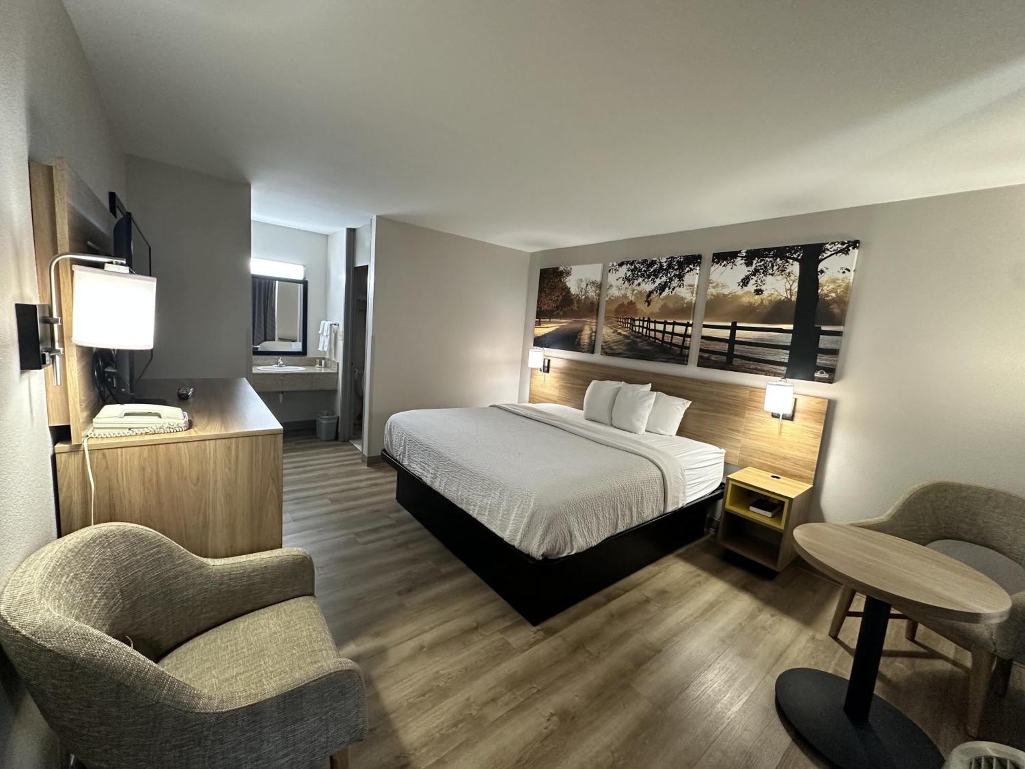 Days Inn By Wyndham Adel I-75 Esterno foto