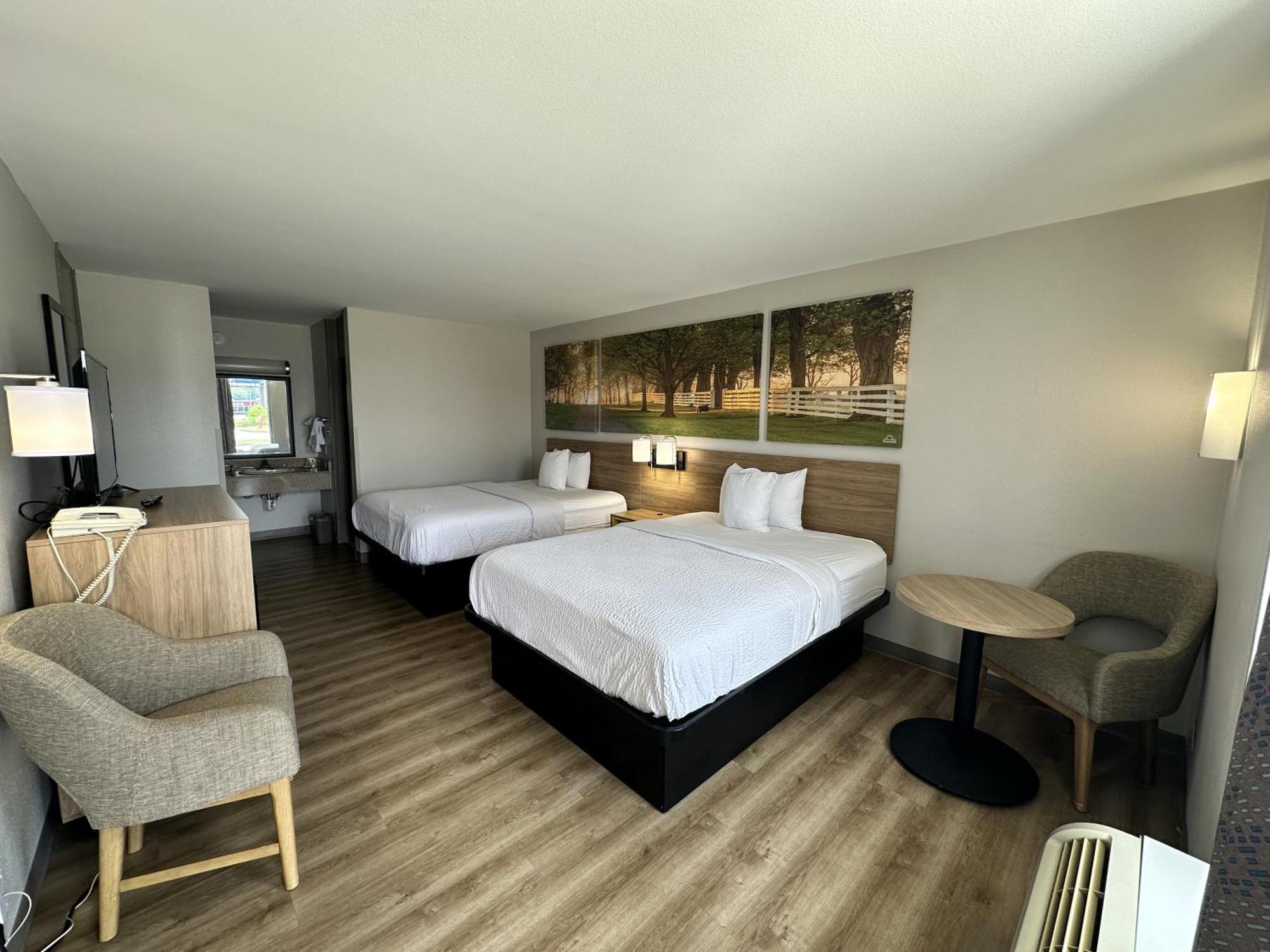 Days Inn By Wyndham Adel I-75 Esterno foto