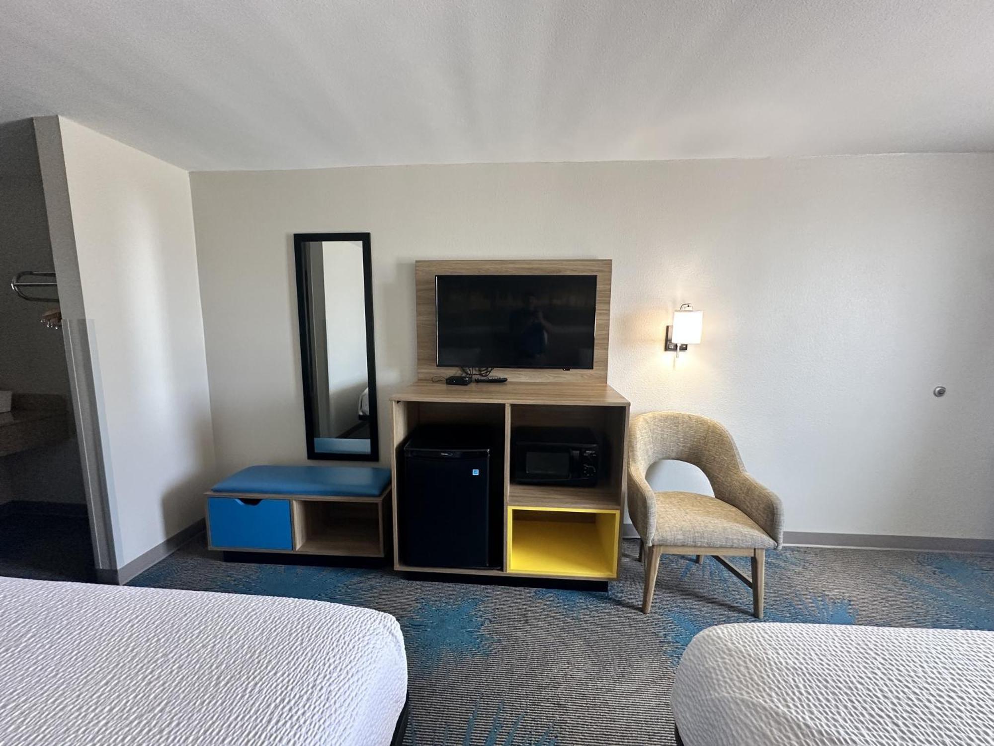 Days Inn By Wyndham Adel I-75 Esterno foto